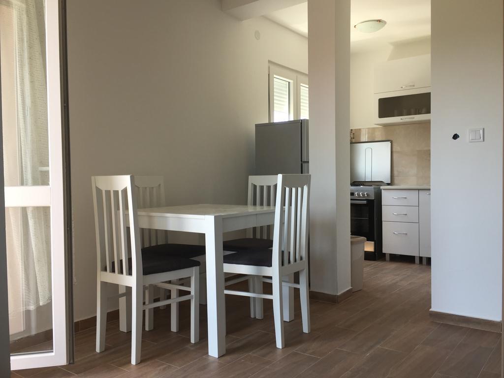 Apartments Luna バール エクステリア 写真